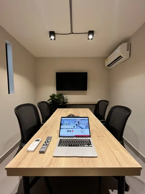 Sala de Reuniones 304